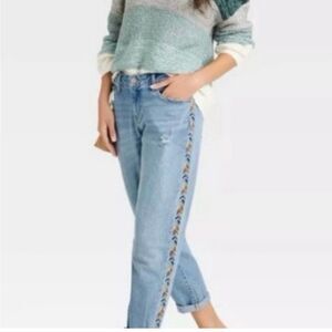 Knox rose Women's Light Blue Jeans with Side Embroidery